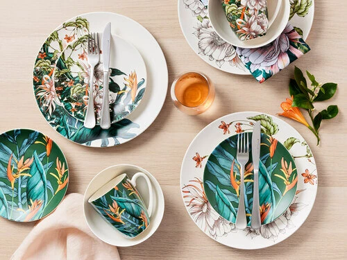 The Blck Pen Night Garden Coupe Dinner Plate 27.5cm Flower 3 The Blck Pen Night Garden Coupe Dinner Plate 27.5cm Flower - Image 3